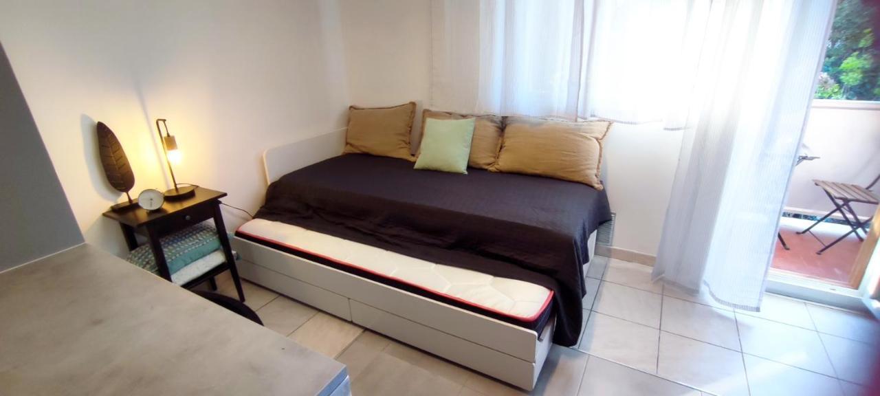 Michelet Studio Climatise Avec Balcon Et Parking Ferme Монпелие Екстериор снимка